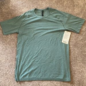 NWT Lululemon Mens Metal Vent Shirt XL